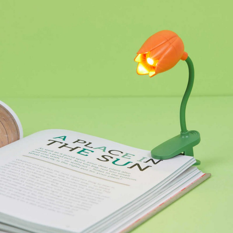 Luce da lettura a forma di tulipano arancione